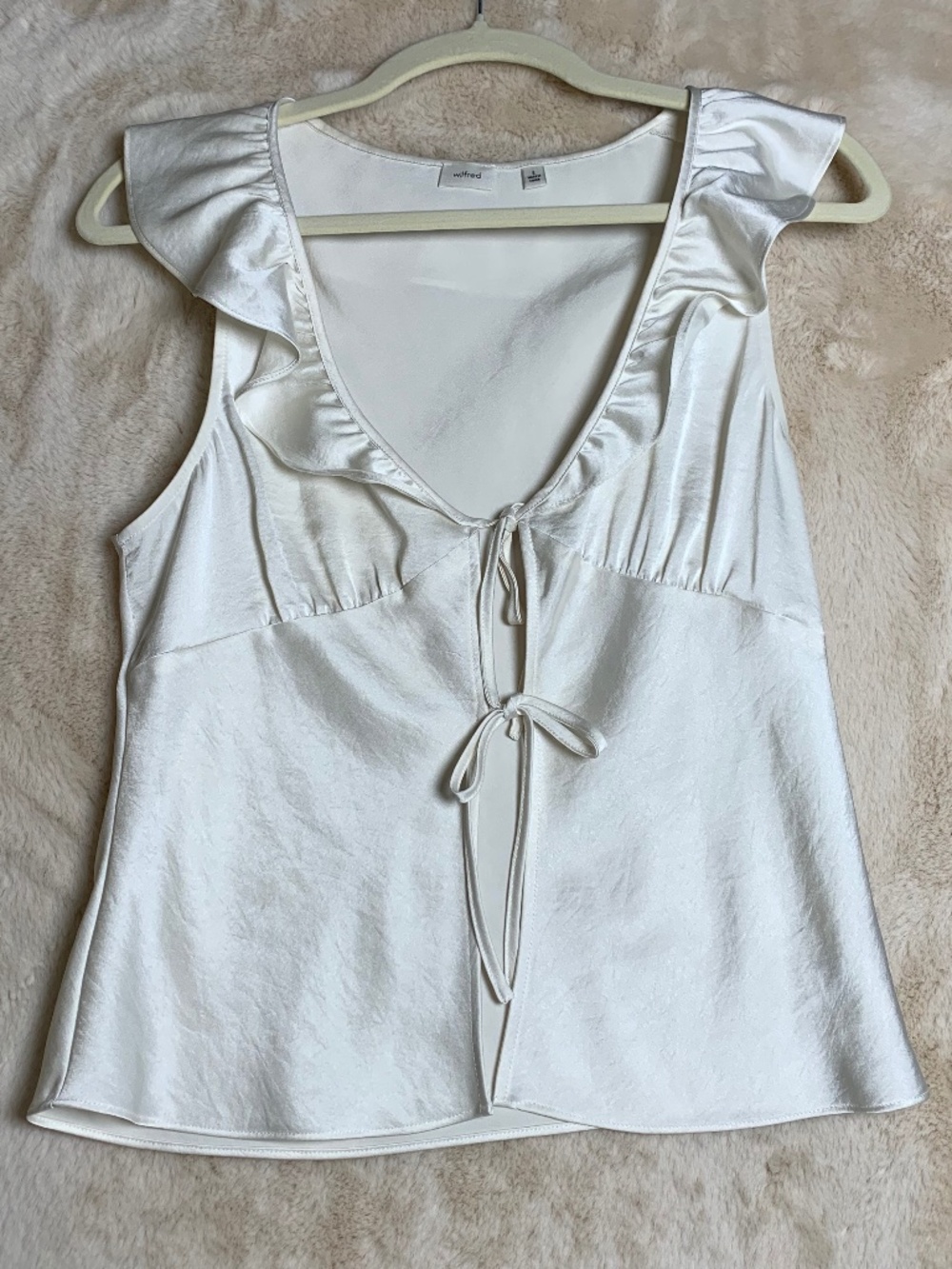 Aritzia Wilfred white silky top sz Small - cute ties in front flirty feminine